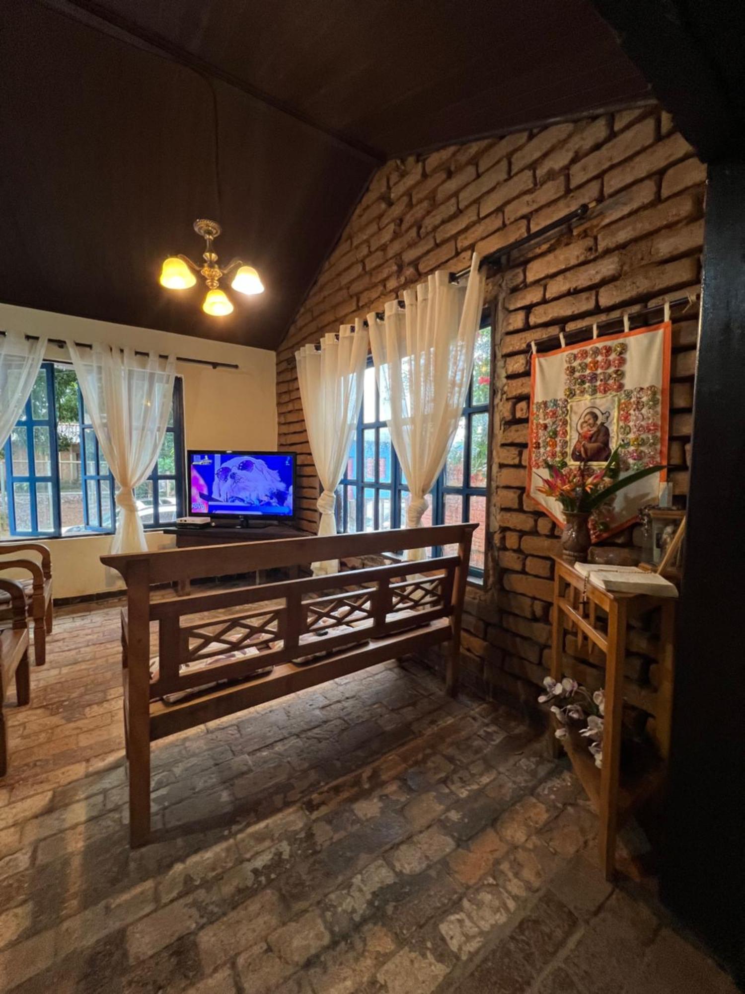 Pousada Sao Jose Hotel ชาปาดา ดอส กิมาไรส์ ภายนอก รูปภาพ